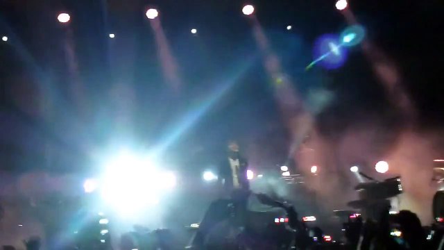 Foster The People - Pumped Up Kicks (Concierto Explanada Sur Estadio Monumental Lima 23 Marzo 2015)