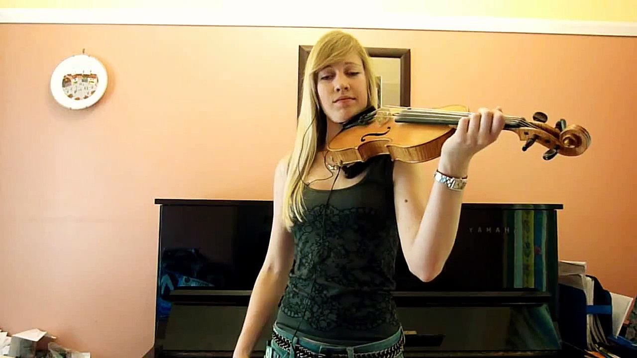Lara plays the 'Halo' theme on violin