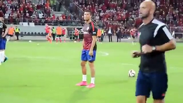 Cristiano Ronaldo: le gritaron Messi, Messi en Albania y así reaccionó (VIDEO)