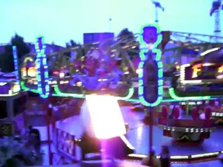 Скачать видео: Kermis Geleen 2007, spookhuis lachuh