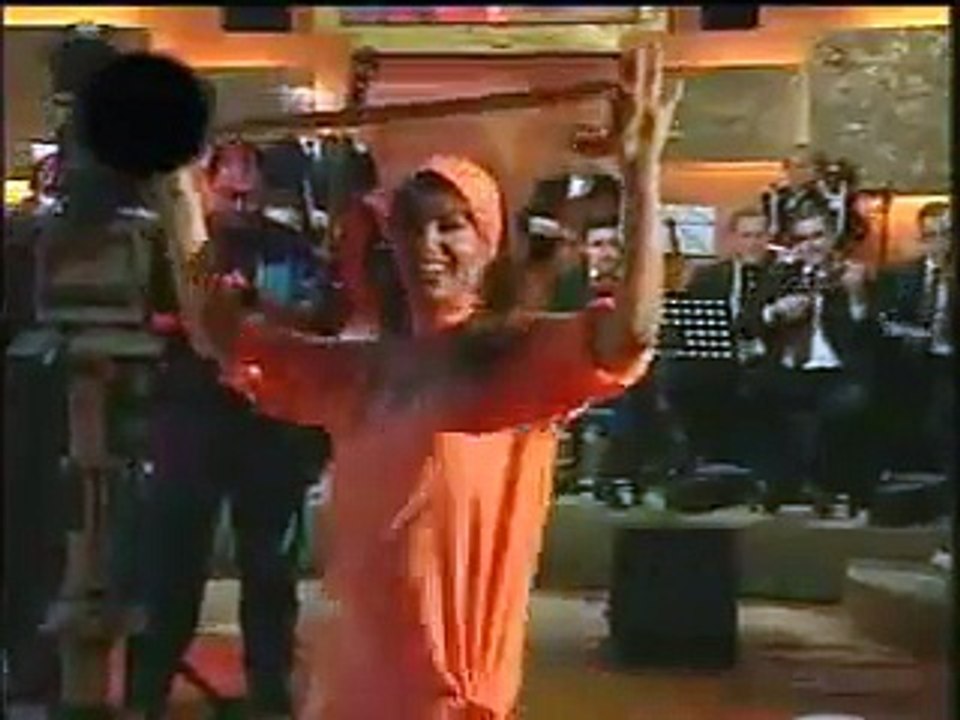 Fifi Abdo In Tv Lebanon-Saedi Dance