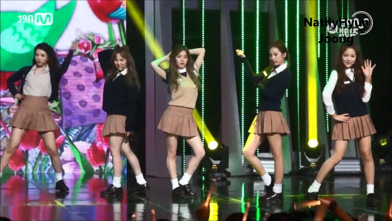 Red Velvet Dance Mirror Huff n Puff
