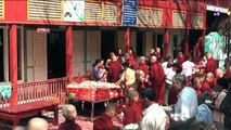 Myanmar 2012 - Maha Ganayong Kyaung: monks, monks, monks... (1129)
