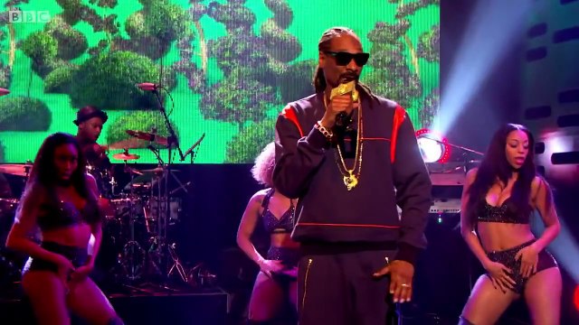 Snoop Dogg Peaches N Cream Live @ BBC ONE The Graham Norton Show , 05-22-2015