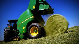 Bulletin 2/2014 - Velké pluhy pro velké traktory | Kloubová Valtra | Podmítače Case IH pro evropu