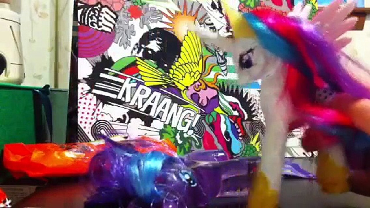Dark horse dance party in Luna's room!!!(funny?)