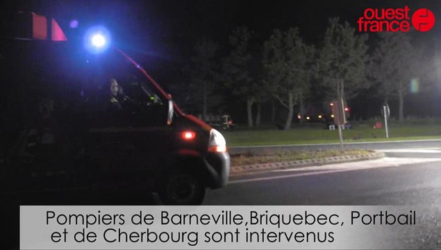 Un camion de soude se renverse à l'entrée de Barneville-Carteret
