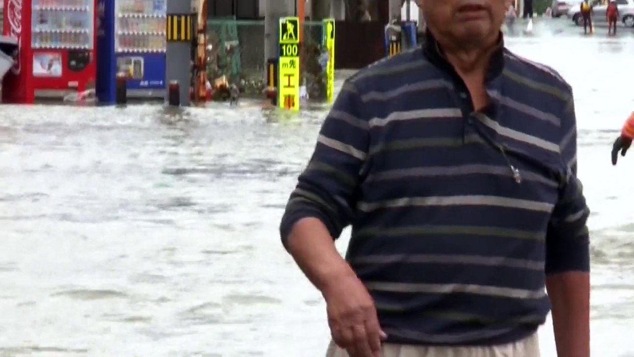 Schwere Überschwemmungen nach Taifun in Japan
