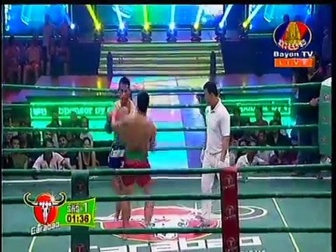 Khmer Boxing,Bird Kham VS Thai,06 Sep 2015,Bayon TV Boxing,Round 01