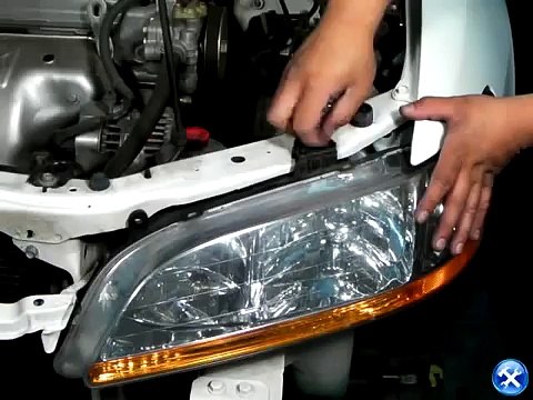 SPECDTUNING INSTALLATION VIDEO: 1998-2002 HONDA ACCORD PROJECTOR HEAD LIGHTS