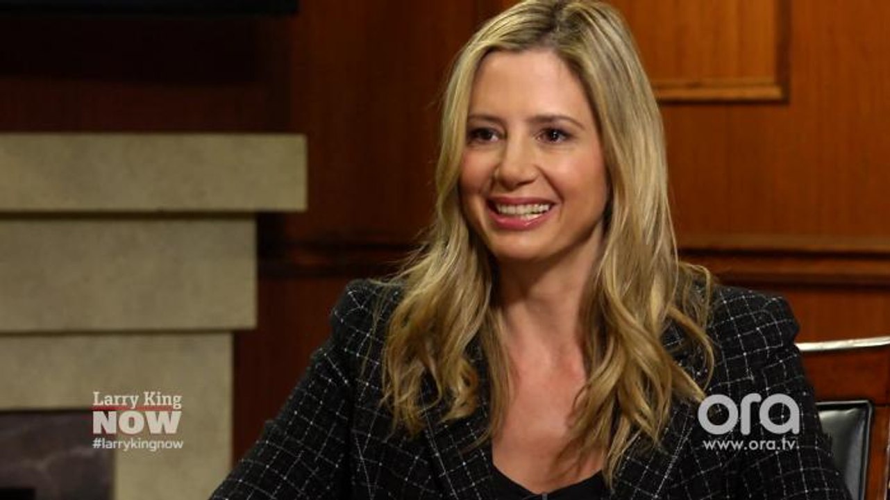 Ever Wonder What It's Like To Work For Woody Allen? Mira Sorvino Knows!