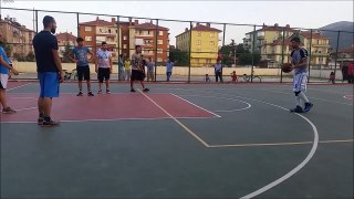 Sokak Basketbolu Smaç Blok ve daha fazlası fragman tadında   ( Basketball games on the street )