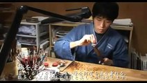 5) The Craft of the Japanese Sword - Lacquering the saya - www.samurai-katana-shop.nl