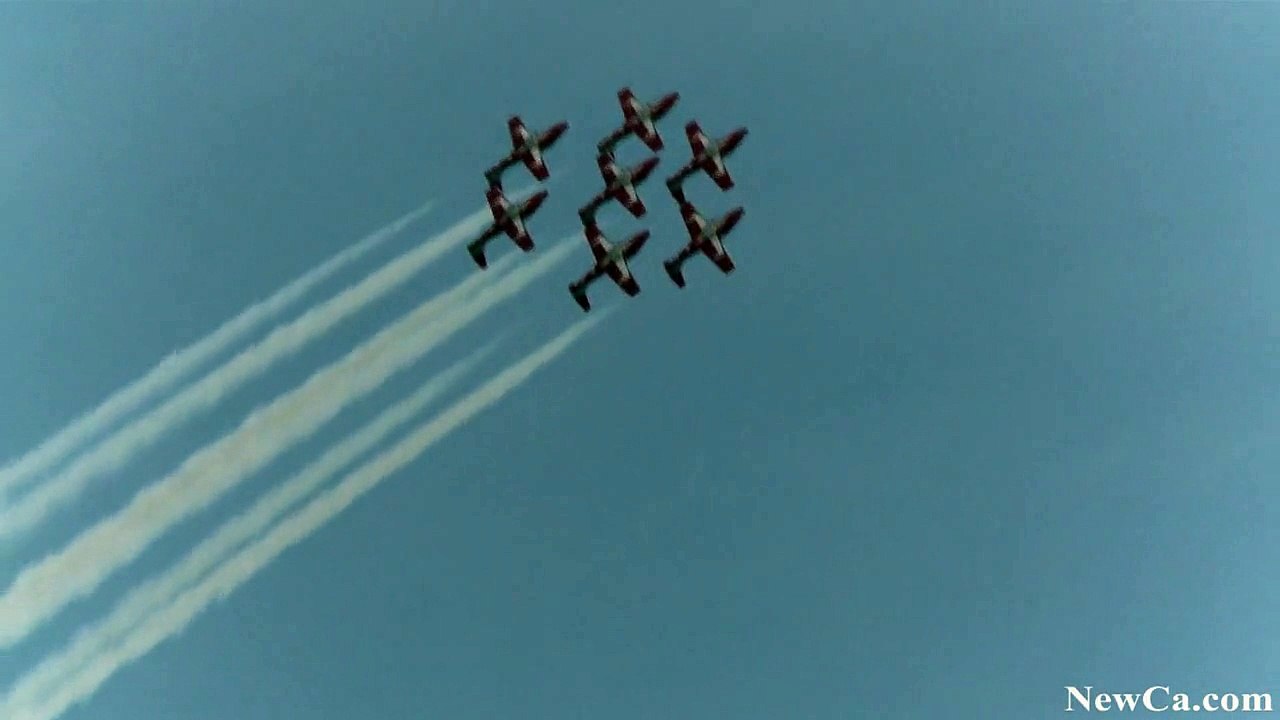NewCa.com: 2015 CIAS. Snowbirds Demonstration