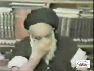 Abul-Qasim Khoei performing wazoo