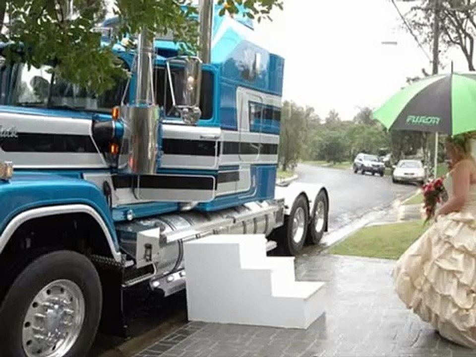 HHA - The Lone Ranger (Mack Superliner) brings Amy to our Wedding