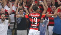 Oswaldo explica subida de rendimento de Alan Patrick no Flamengo