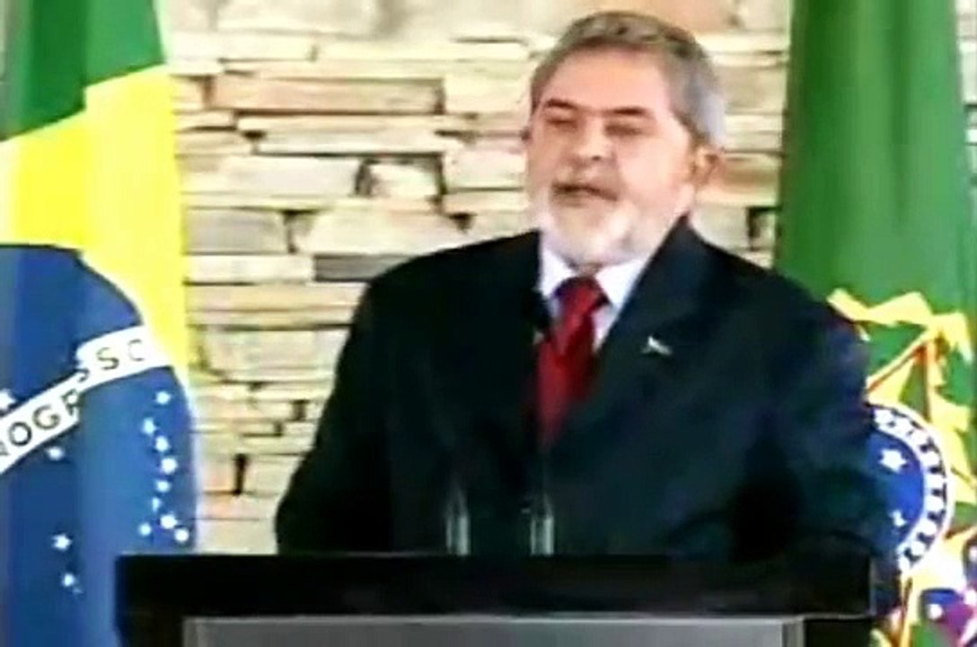 12/08/2005 - Lula pede desculpas pelo mensalão