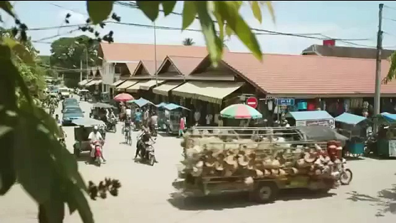 Expedia Commercial 2015 Connections