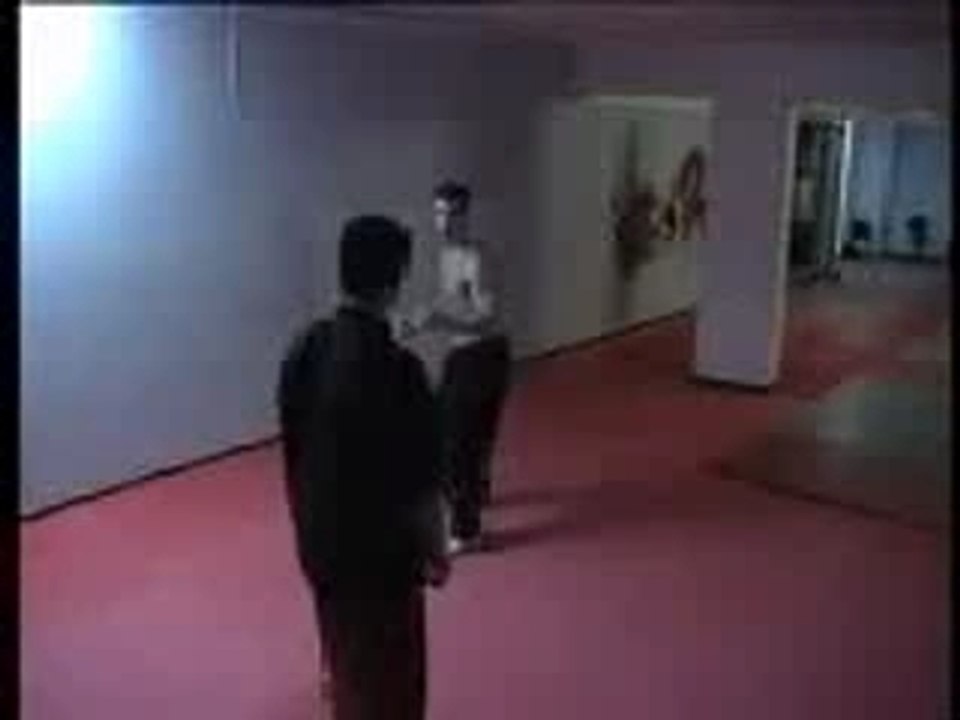 Un coup de pied de stani su