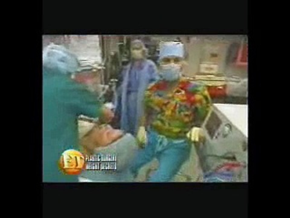 Dr. Stevens Discusses Breast Reduction for Los Angeles Patients on ET