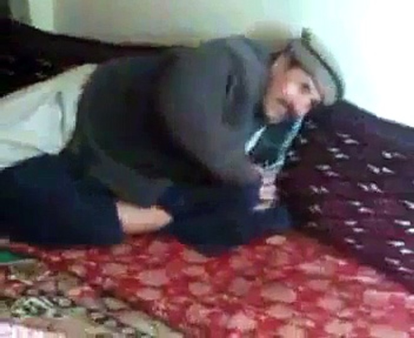 dangerious pathan - latest hot mms leaked vidoe aj nahi chore ga bachi ko!!  - video Dailymotion