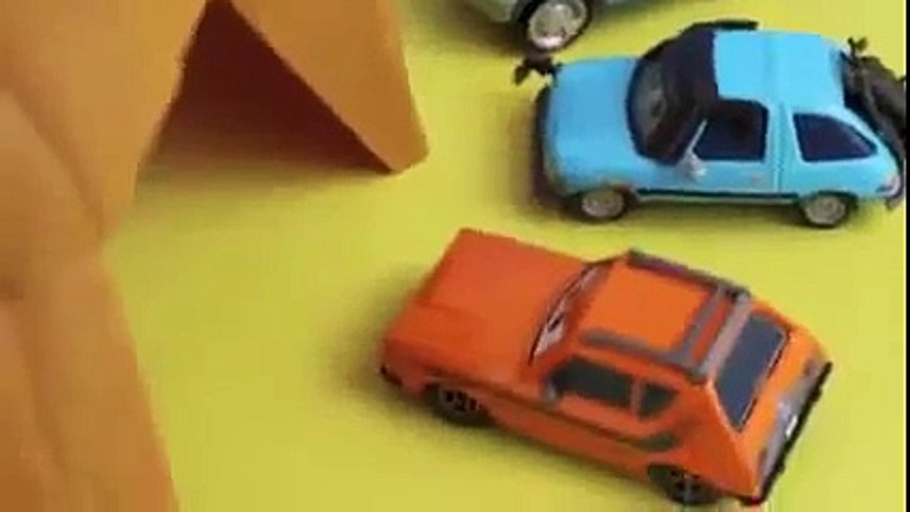 Play Doh Nintendo Super Mario Bros with Disney Cars Toy Luigi and Mario Andretti Playdough