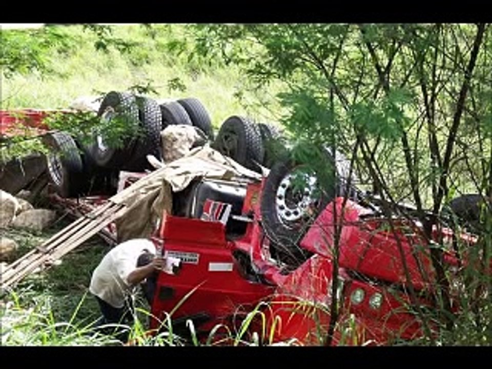 Homenagem do dj Wagner a todos caminhoneiros que partiram no ano de 2011