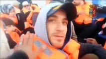 „Weiß nicht, wo ich bin“ - Flüchtling filmt Überfahrt übers Mittelmeer