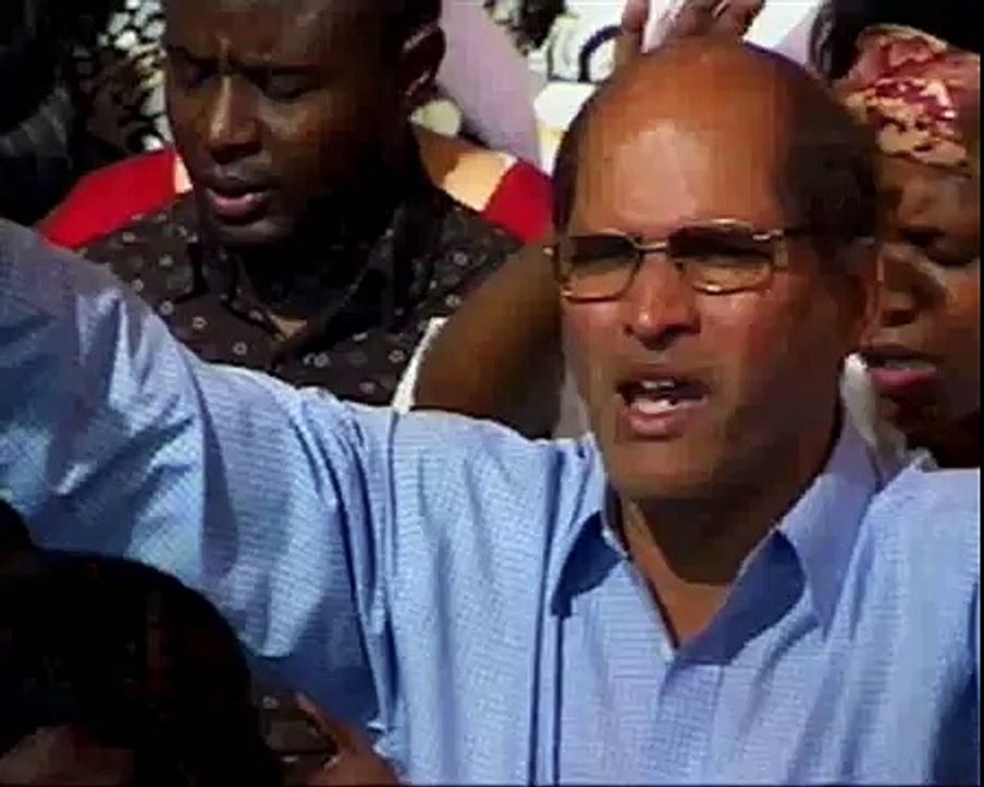 Benny Hinn - FIRE Falling on London Audience (1)