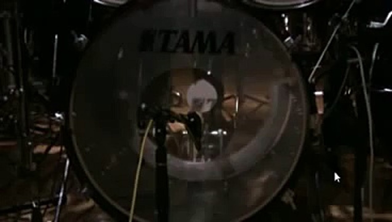 Cremaster 2 (" Johnny Cash " performed by Steve Tucker and Dave Lombardo)