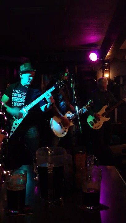 Buckstone covering American Idiot by Green Day