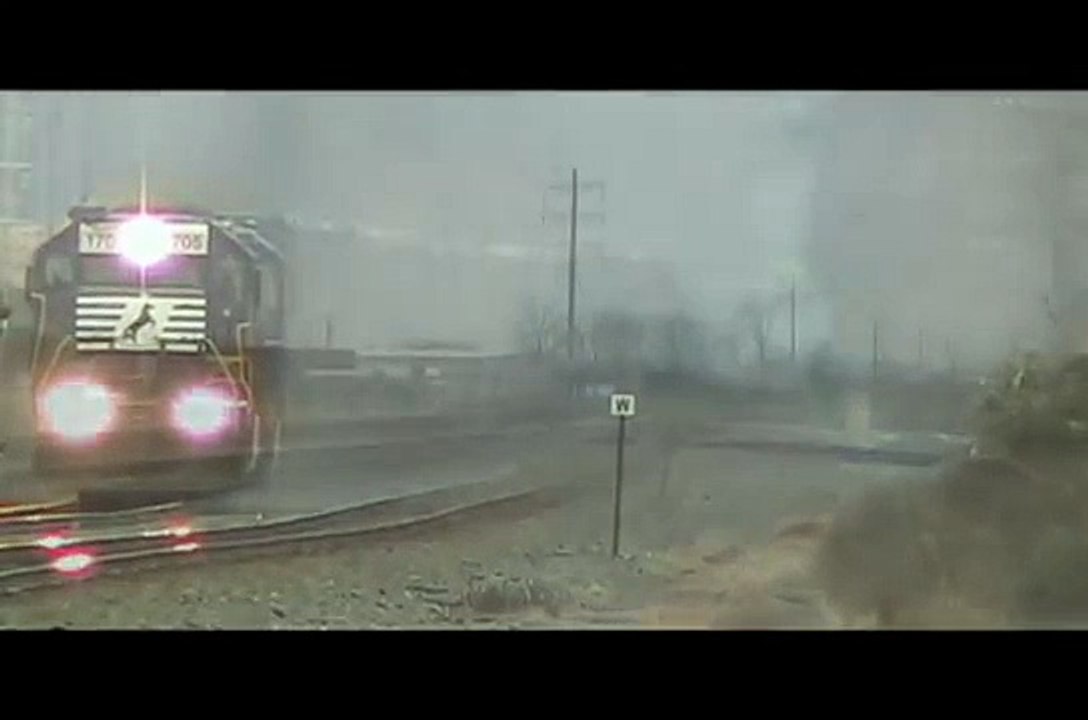 NS SD45-2's#1705 & 1702 in Notch 8 lead Mainline train in 2009!