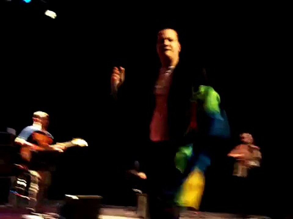 Allaoua chante Matoub à Lyon www.bylka.fr