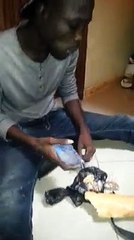 Il ment sa copine sans gêne