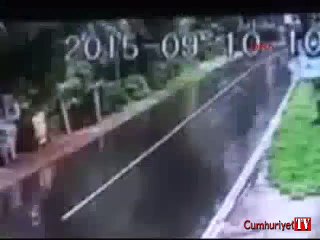 Sri Lanka Devlet Başkanı'nın korumaları korkunç kazada böyle can verdi