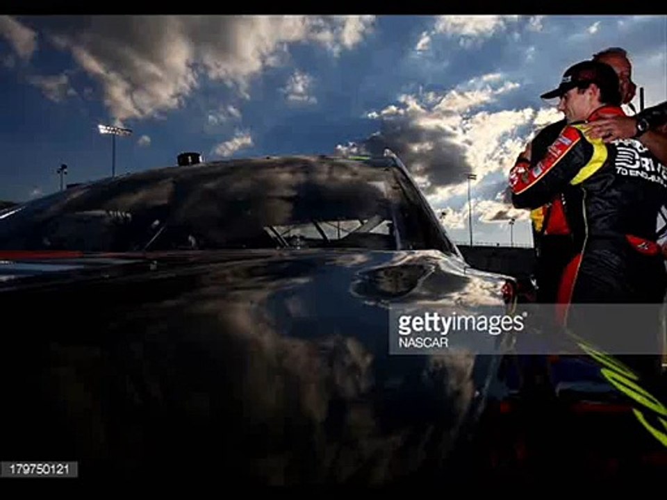 watch Nascar 2015 Federated Auto Parts 400 live here