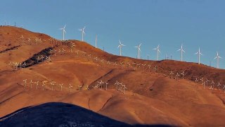 Tehachapi Pass wind turbines (December 2011)