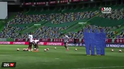 Nani, Ronaldo ve Q7'den frikik şov!