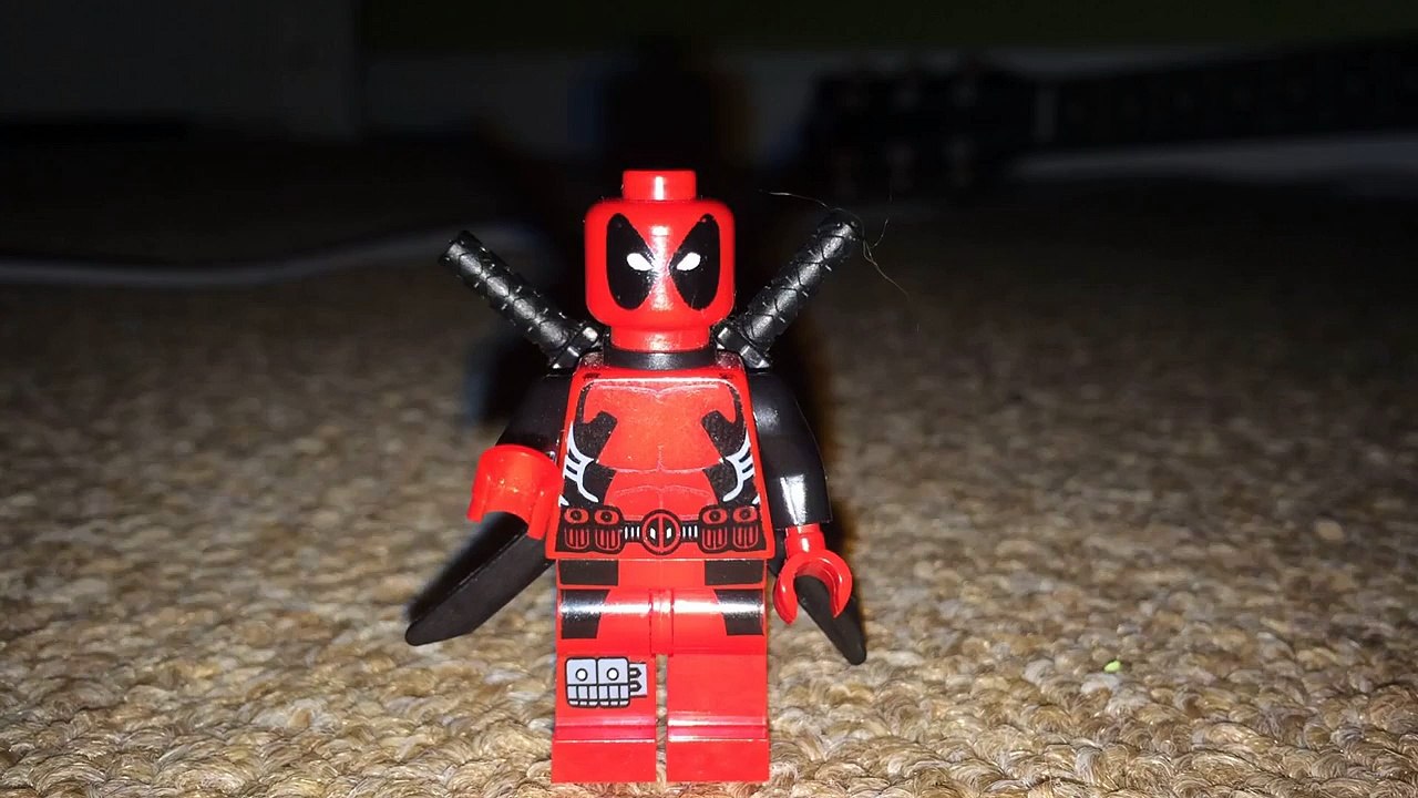 Dead pool dancing (Lego stop motion)