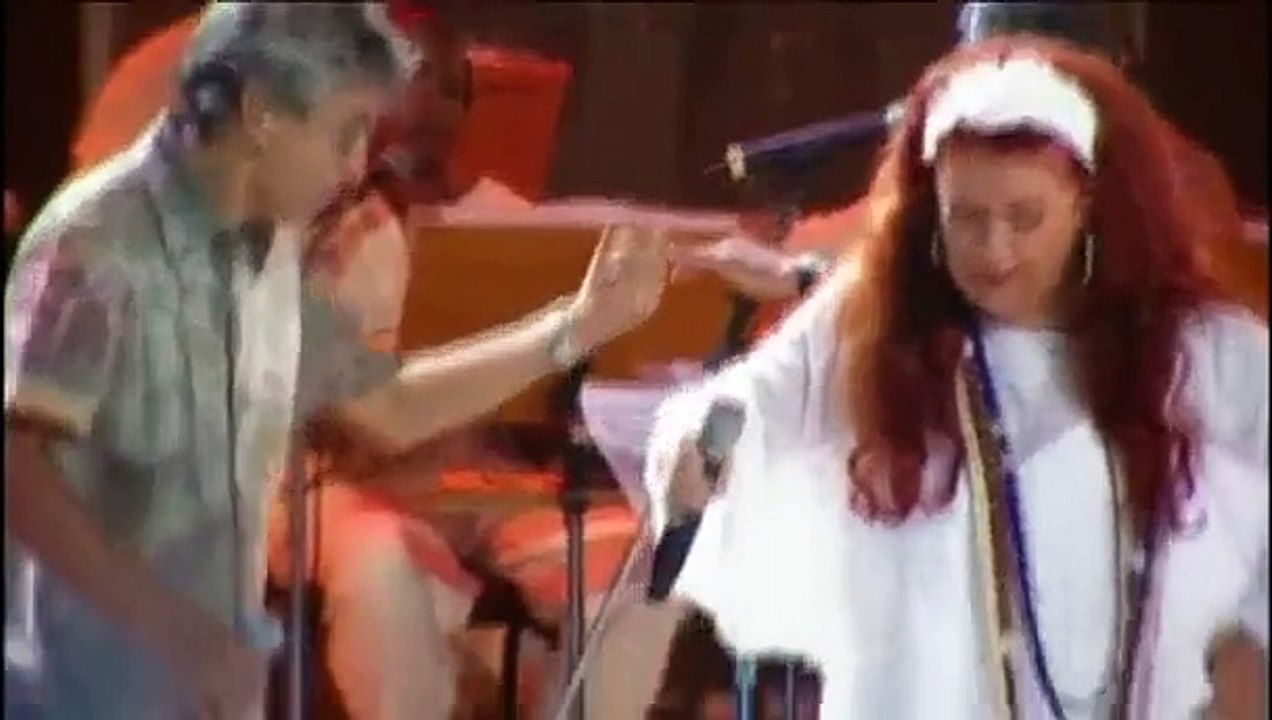 19 - BETH CARVALHO - DESDE QUE O SAMBA É SAMBA [HD 640x360 XVID Wide Screen].avi