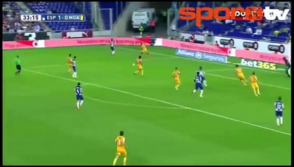 Beşiktaş'a 'kalpten' stoper geliyor