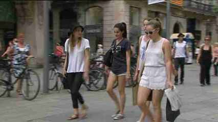 Los precios bajaron un 0,4% en agosto por el abaratamiento de la gasolina y la luz