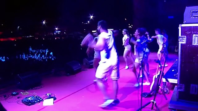 Videoclip Coca-Cola Music Experience On The Beach: No es un cuento de Manu Deffer