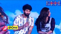 Shahid Kapoor & Alia Bhatt entertain media at a song launch of 'Shaandaar' - Bollywood News