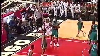 Shootout: Jordan vs Rice - Hornets @ Bulls 96/97