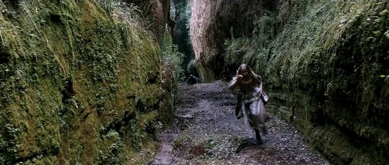 IL RACCONTO DEI RACCONTI (TALE OF TALES) di Matteo Garrone - Scena del film "Viola fugge"