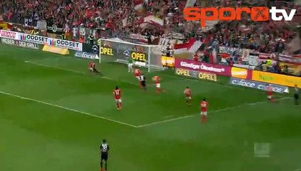 Leverkusen'i Hakan uçurdu! Gol+asist...