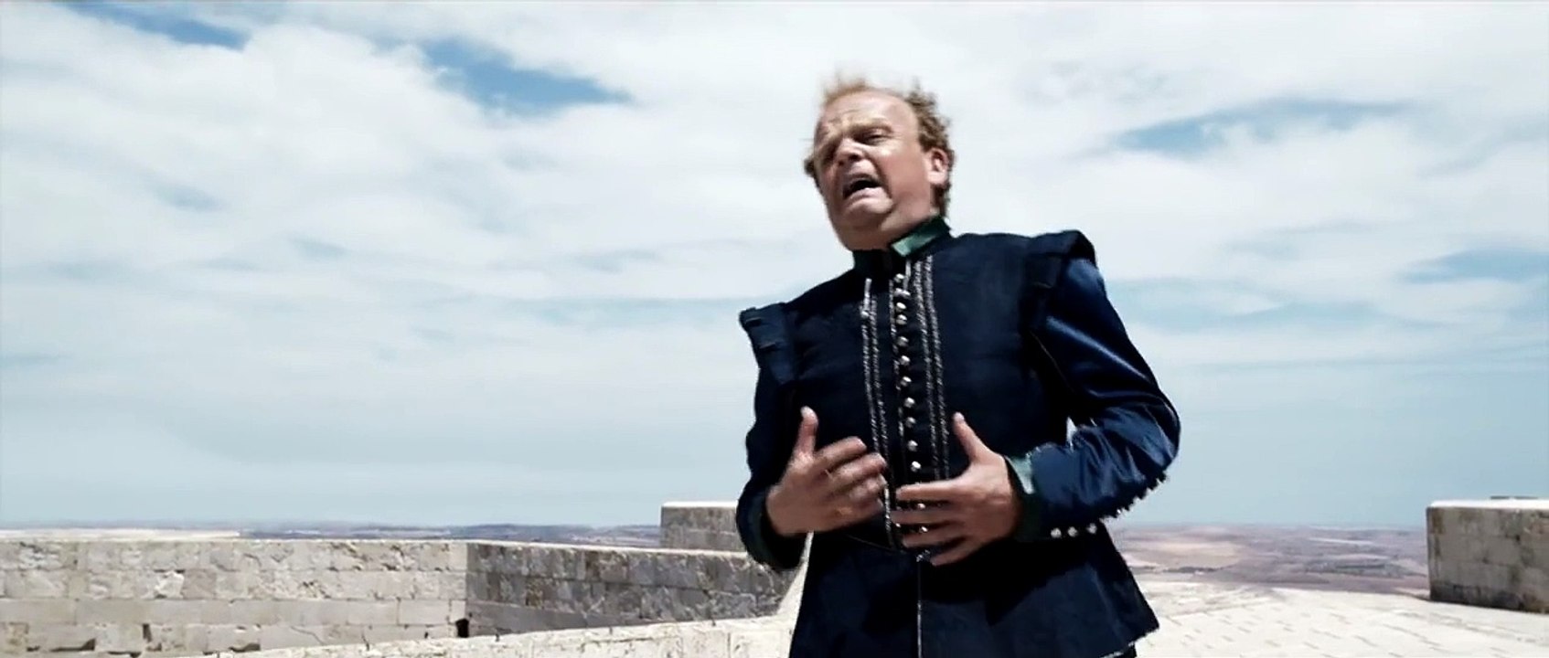 IL RACCONTO DEI RACCONTI (TALE OF TALES) di Matteo Garrone - Scena del film "Viola, fermati!"