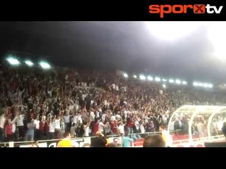 Beşiktaş taraftarından 'Sevemez kimse seni'